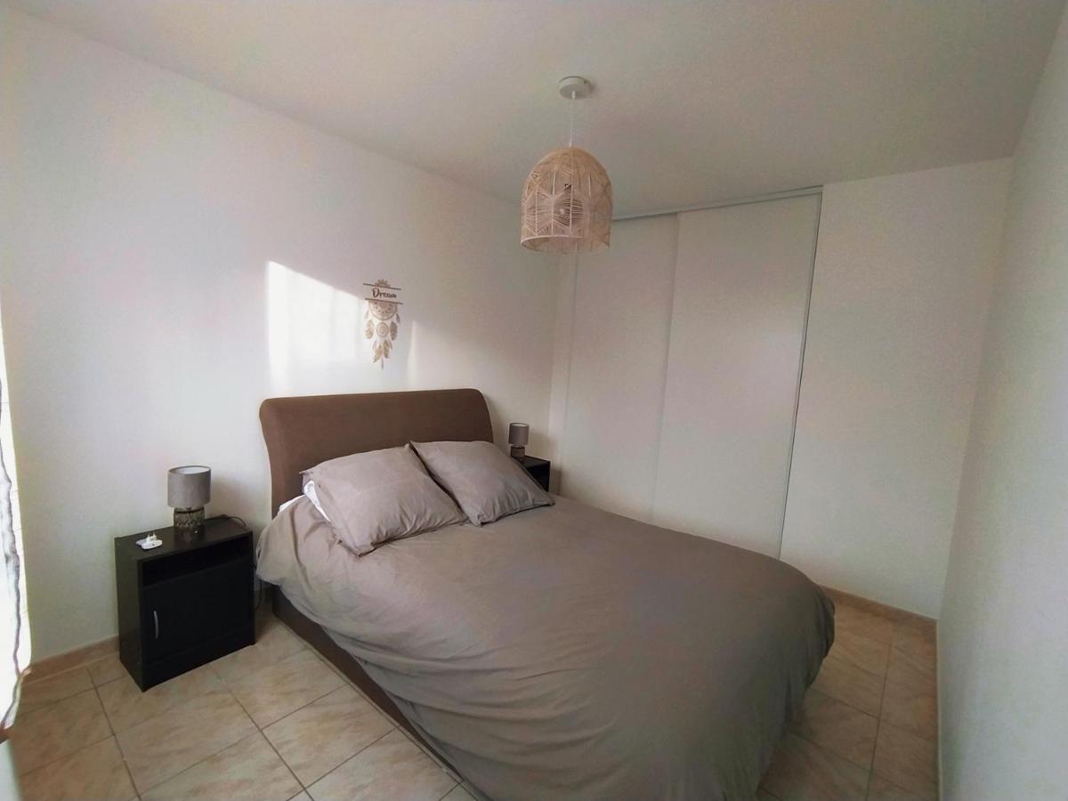Appartement Centre Ville A Deux Pas De La Plage Le Grau-du-Roi Bagian luar foto